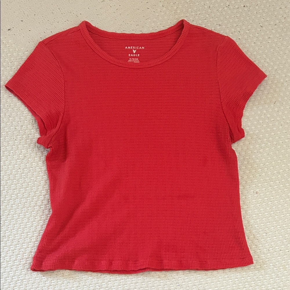 American Eagle Outfitters Vibrant Red Short Sleeve Tee